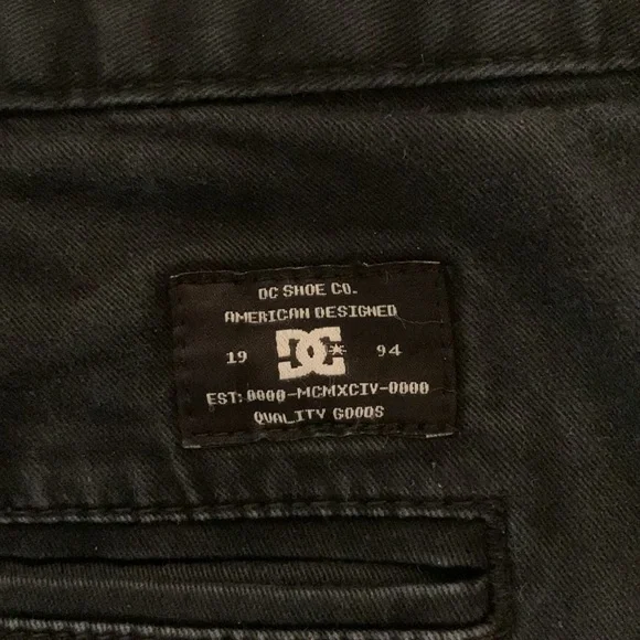 DC shorts - Picture 3 of 4